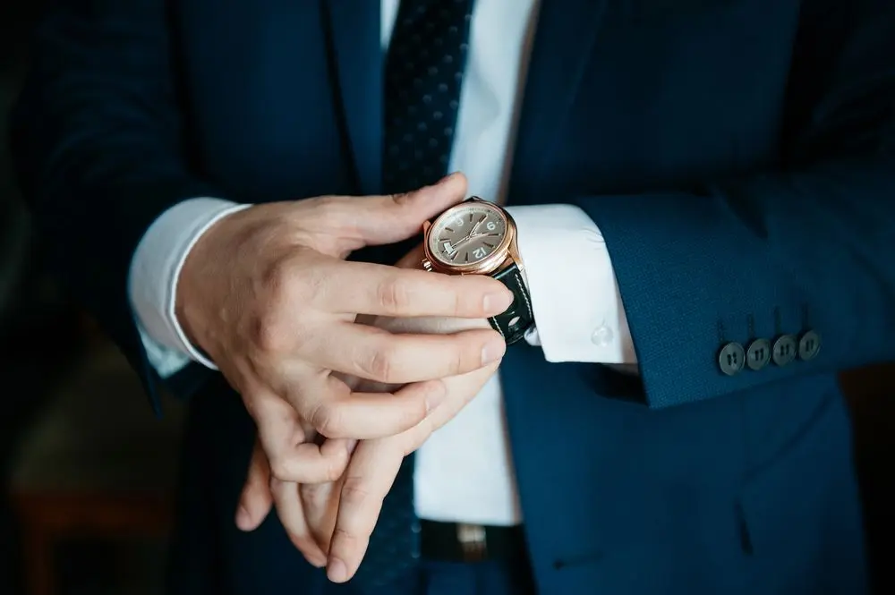 「on time」と「in time」の違いは？