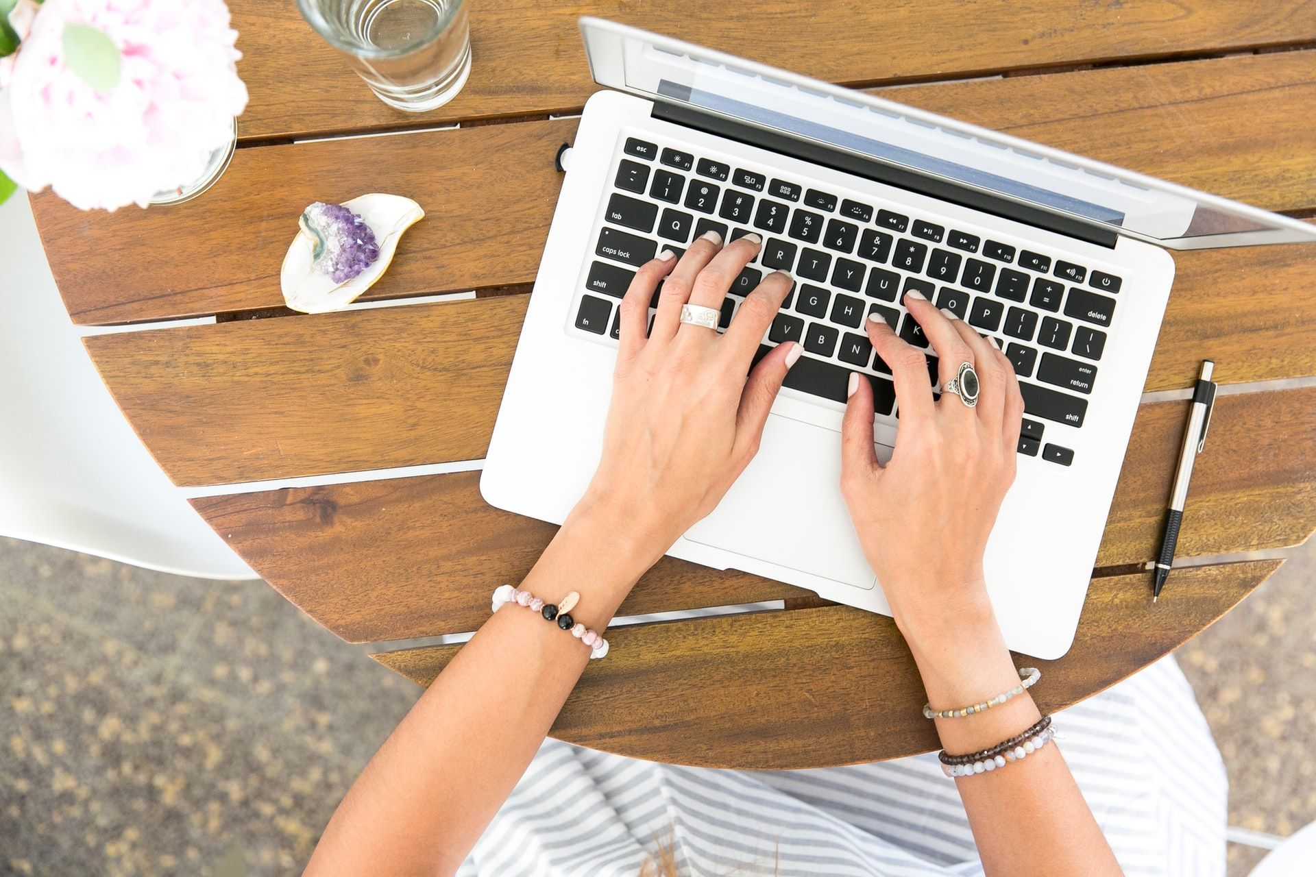 働く」だけじゃない！Work が持つ「仕事」以外の複数の意味 | DMM 