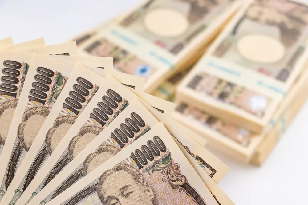 日本円