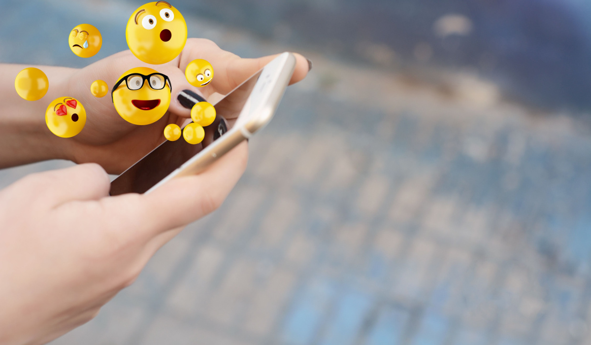 【用英文怎麼說】聊天就是要用emoji！常用表情符號英文這樣說 | Engoo線上英文