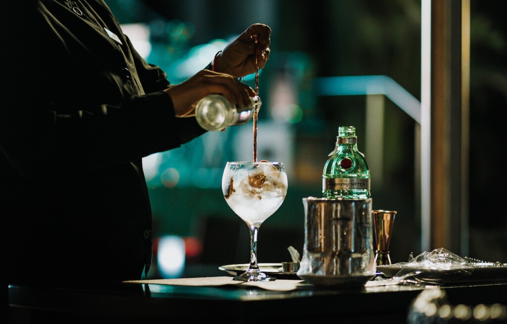 Useful English Terms and Expressions for Bartenders